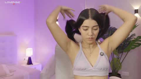 Snapshot of miagomez1 chatting on September 17, 1:20 pm Mia Gomez online show from September 17, 1:20 pm