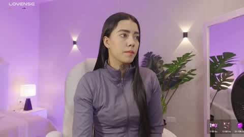 Snapshot of miagomez1 chatting on September 22, 12:25 pm Mia Gomez online show from September 22, 12:25 pm