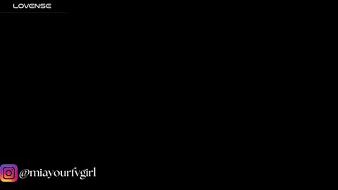 Snapshot of miagomez1 chatting on October 14, 1:03 pm Mia Gomez online show from October 14, 1:03 pm