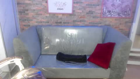 miah online show from February 20, 3:12 am