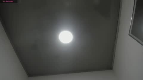 Snapshot of miah_bigboobs chatting on October 1, 11:15 am Miah Collins online show from October 1, 11:15 am