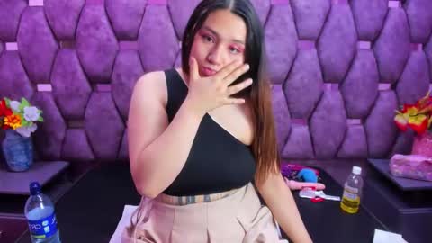 miaharvey 69 online show from October 16, 1:58 pm