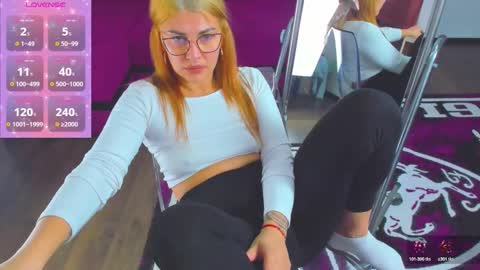 Mia Kittyy online show from November 5, 3:56 am