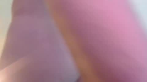 Snapshot of miamackleyn_ chatting on October 11, 2:31 pm MIA online show from October 11, 2:31 pm