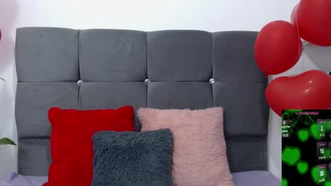 Snapshot of miamackleyn_ chatting on February 28, 1:03 pm MIA online show from February 28, 1:03 pm