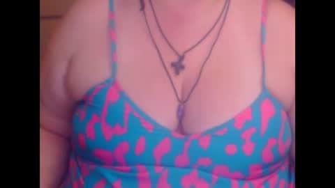 Snapshot of miamimistress chatting on October 31, 8:02 pm maya online show from October 31, 8:02 pm