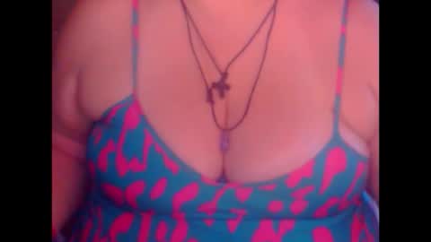 Snapshot of miamimistress chatting on October 19, 8:16 am maya online show from October 19, 8:16 am