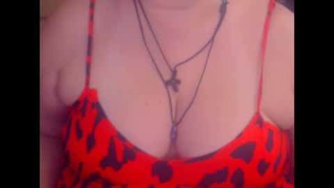 Snapshot of miamimistress chatting on October 18, 8:06 am maya online show from October 18, 8:06 am