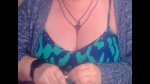 Snapshot of miamimistress chatting on October 27, 3:07 pm maya online show from October 27, 3:07 pm