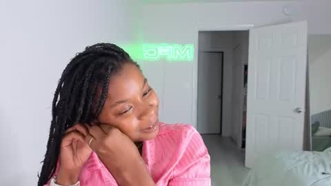 MiamiWorld online show from August 3, 4:05 am
