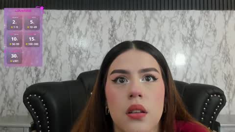 Mia   -5 7001400 Follow  online show from December 31, 12:04 pm