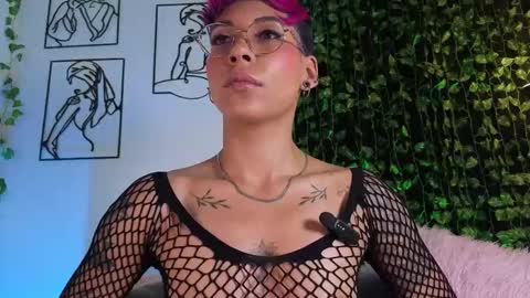 Mia Morgann online show from October 23, 1:50 pm