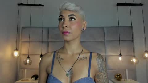 Snapshot of miamorgann chatting on February 2, 12:02 pm Mia Morgann online show from February 2, 12:02 pm