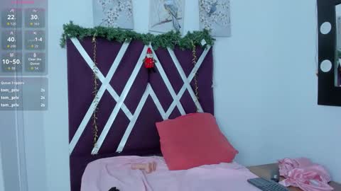 Mia Quevedo online show from December 3, 2:52 pm