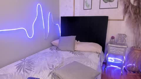 Alejandra  online show from October 17, 5:21 am