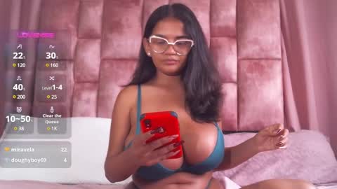 miasaandovaal 22 online show from January 4, 8:48 pm