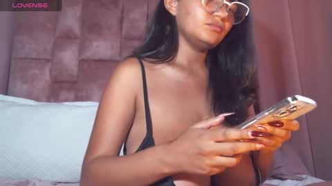 miasaandovaal 22 online show from December 28, 9:40 pm