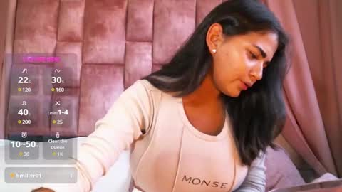 miasaandovaal 22 online show from January 29, 8:25 pm