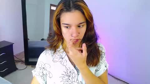 miascarlet_16 online show from January 14, 7:41 pm