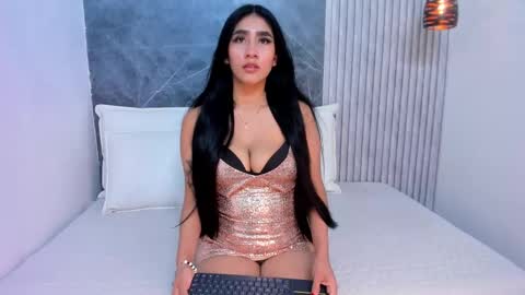 miascott5 online show from February 28, 8:28 pm