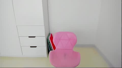 Snapshot of miastripdance chatting on February 10, 9:25 am miastripdance online show from February 10, 9:25 am