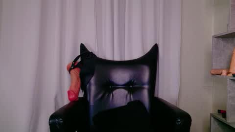 Lana online show from March 3, 4:18 am