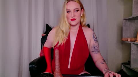 Lana online show from March 11, 4:09 pm