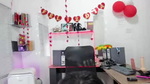 Snapshot of miautena chatting on February 19, 12:44 pm Mariana online show from February 19, 12:44 pm