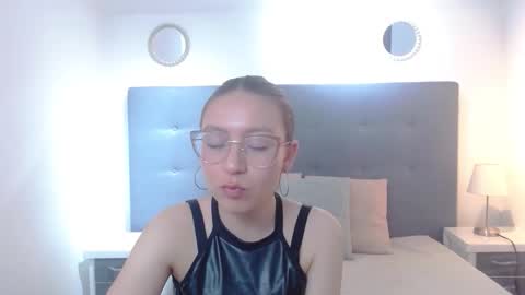 mia vega online show from January 8, 8:57 pm