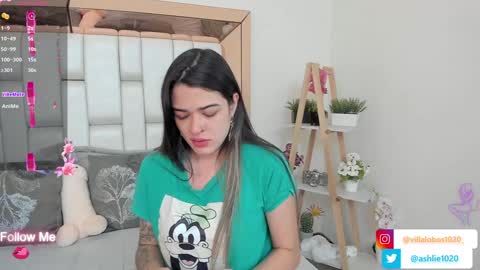 Mia Villalobos online show from January 4, 7:24 am