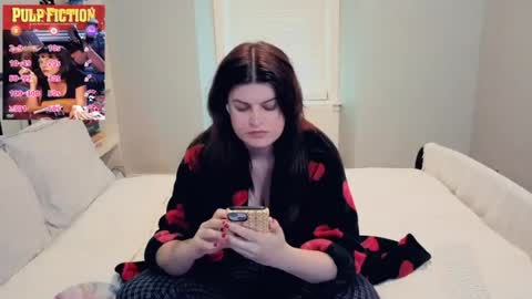 Mia  online show from June 18, 2:00 pm