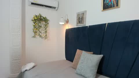 mich_sex18 online show from June 11, 5:32 pm