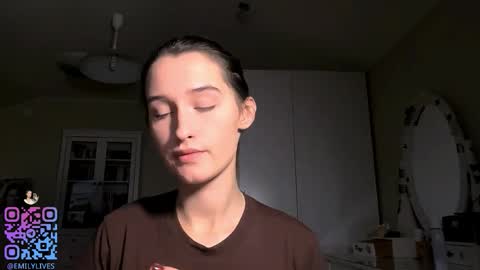 Emily online show from October 19, 2:30 pm