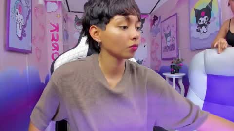 michell__petit_ online show from October 25, 8:37 pm