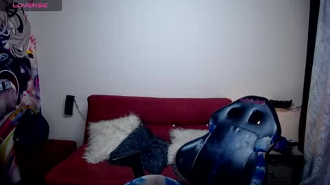 michell_petty01 online show from October 5, 5:23 am