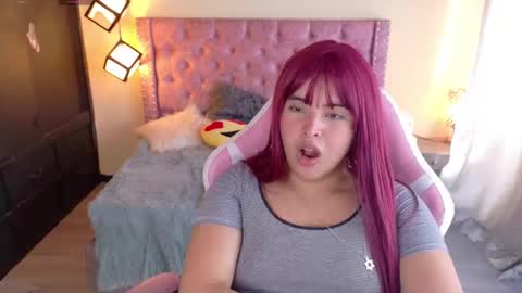 michell_petty01 online show from September 12, 3:08 pm