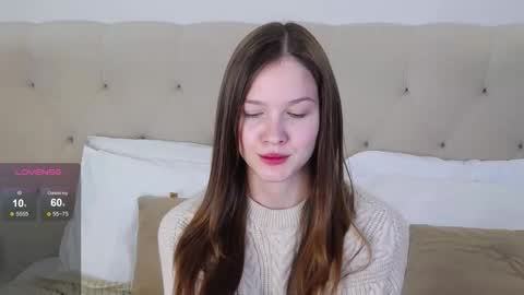 Snapshot of michelle_roux chatting on October 5, 11:59 am Michelle online show from October 5, 11:59 am