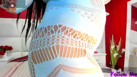 Snapshot of michellelewiss_ chatting on September 29, 1:05 pm Michelle online show from September 29, 1:05 pm