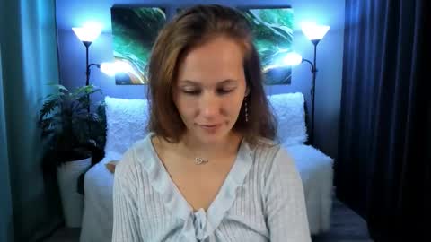 Snapshot of michelleortis chatting on September 29, 1:38 pm MichelleOrtis online show from September 29, 1:38 pm