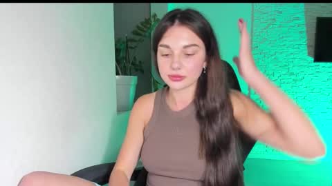 Snapshot of michelliibeautiful chatting on October 3, 5:18 pm Michellee online show from October 3, 5:18 pm