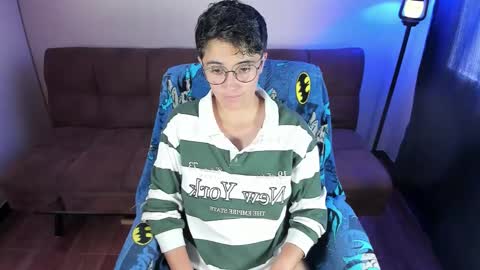 Blue online show from March 13, 4:08 pm