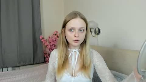 midnightfable online show from June 28, 9:10 pm