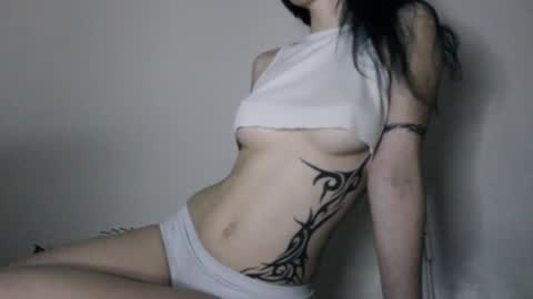 midnightsiren online show from October 20, 11:30 pm