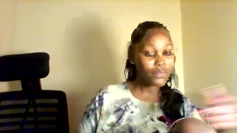 Snapshot of midnightt_tease chatting on October 12, 6:49 am midnightt_tease online show from October 12, 6:49 am