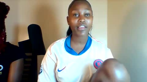 Snapshot of midnightt_tease chatting on October 16, 9:34 am midnightt_tease online show from October 16, 9:34 am