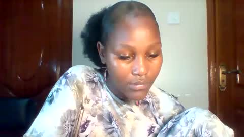 Snapshot of midnightt_tease chatting on September 28, 7:08 pm midnightt_tease online show from September 28, 7:08 pm