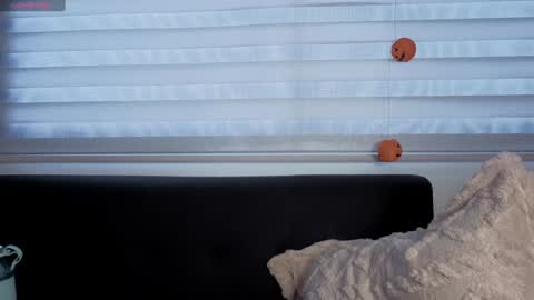 midori__san online show from December 2, 7:16 pm