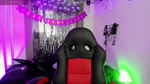 Snapshot of midory_ chatting on October 29, 4:50 am midory_ online show from October 29, 4:50 am