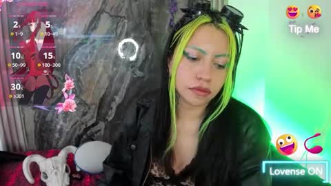 Snapshot of midory_ chatting on October 23, 4:18 am midory_ online show from October 23, 4:18 am