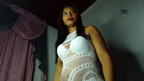 Snapshot of mielsquirt chatting on February 18, 8:27 am mielsquirt online show from February 18, 8:27 am